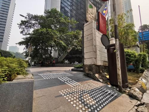 IB Tower Tactile Stud 