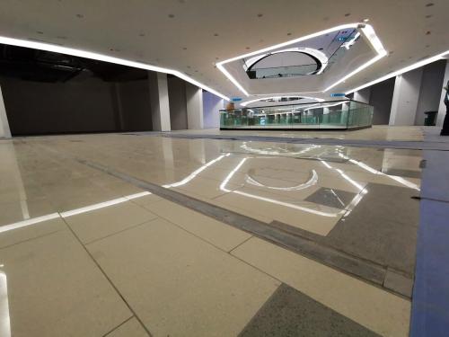 Quarza Melawati Mall